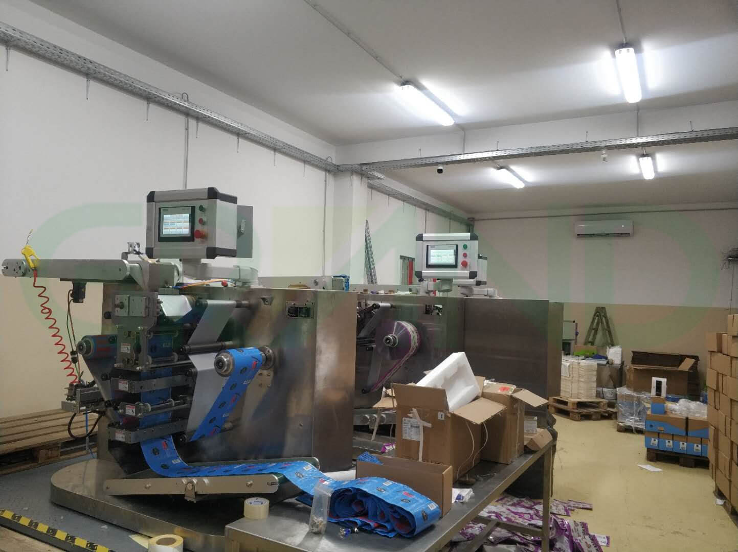 şerit paketleme makinesi