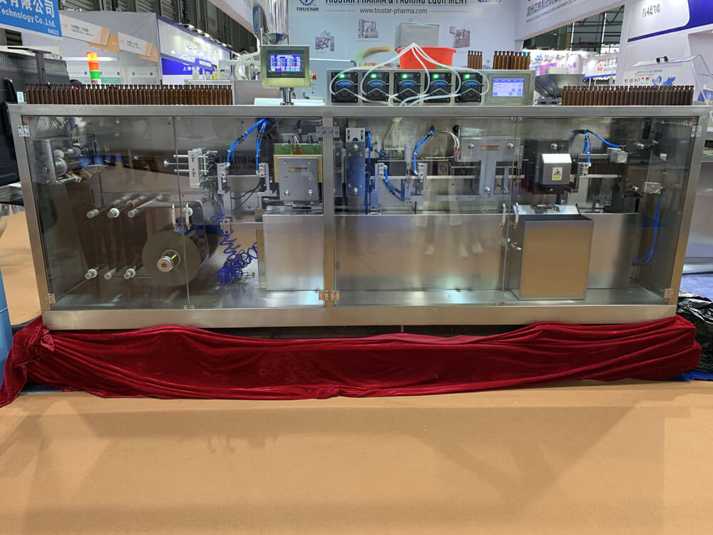 Plastik ampul oluşturma doldurma ve sızdırmazlık makinesi