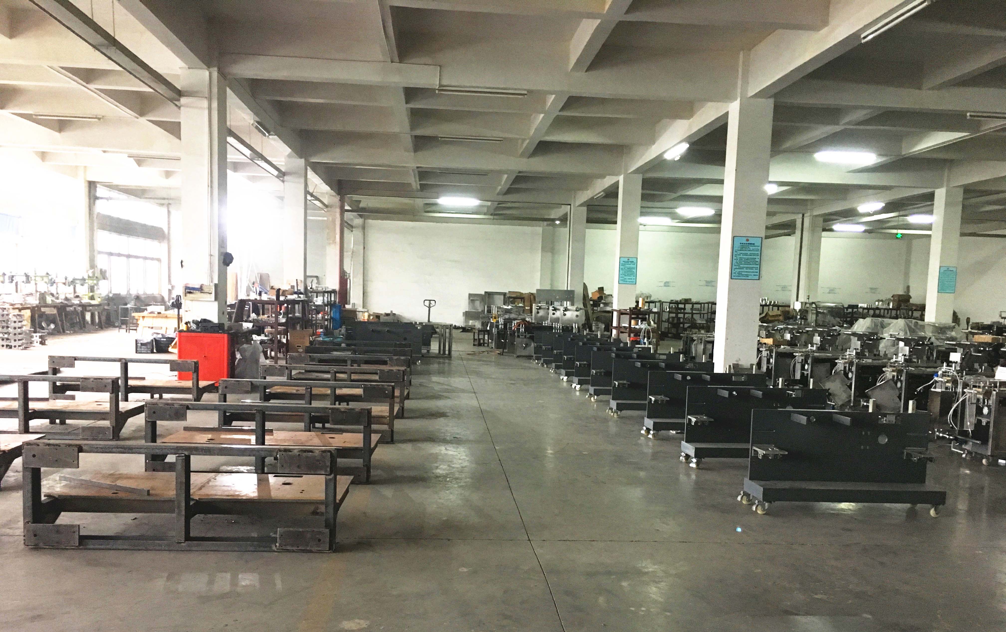 Fabrikamız | Sıvı Kaps&uuml;l Doldurma Makinesi