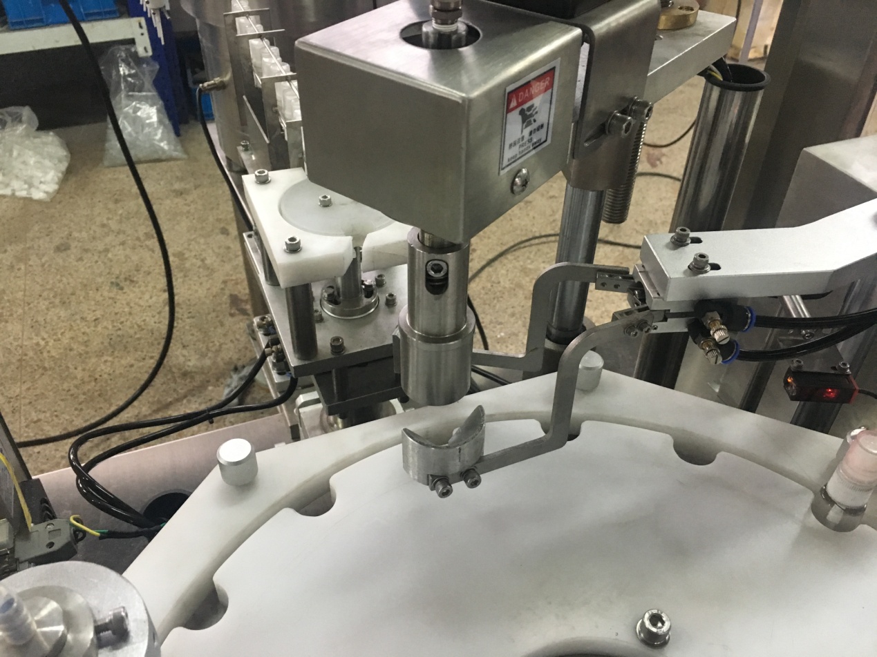 Alkol Dezenfektan Şişe Dolgusu ve Kapatma Makinesi06