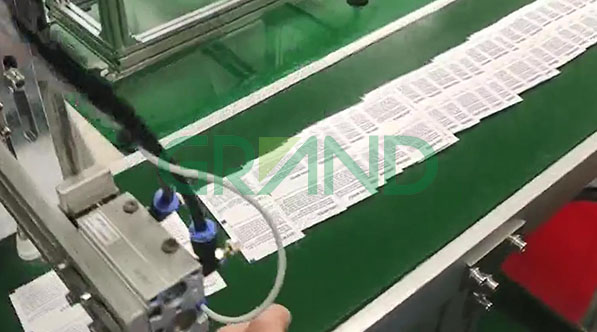 Makine paketleme ve manuel paketleme ile karşılaştırın