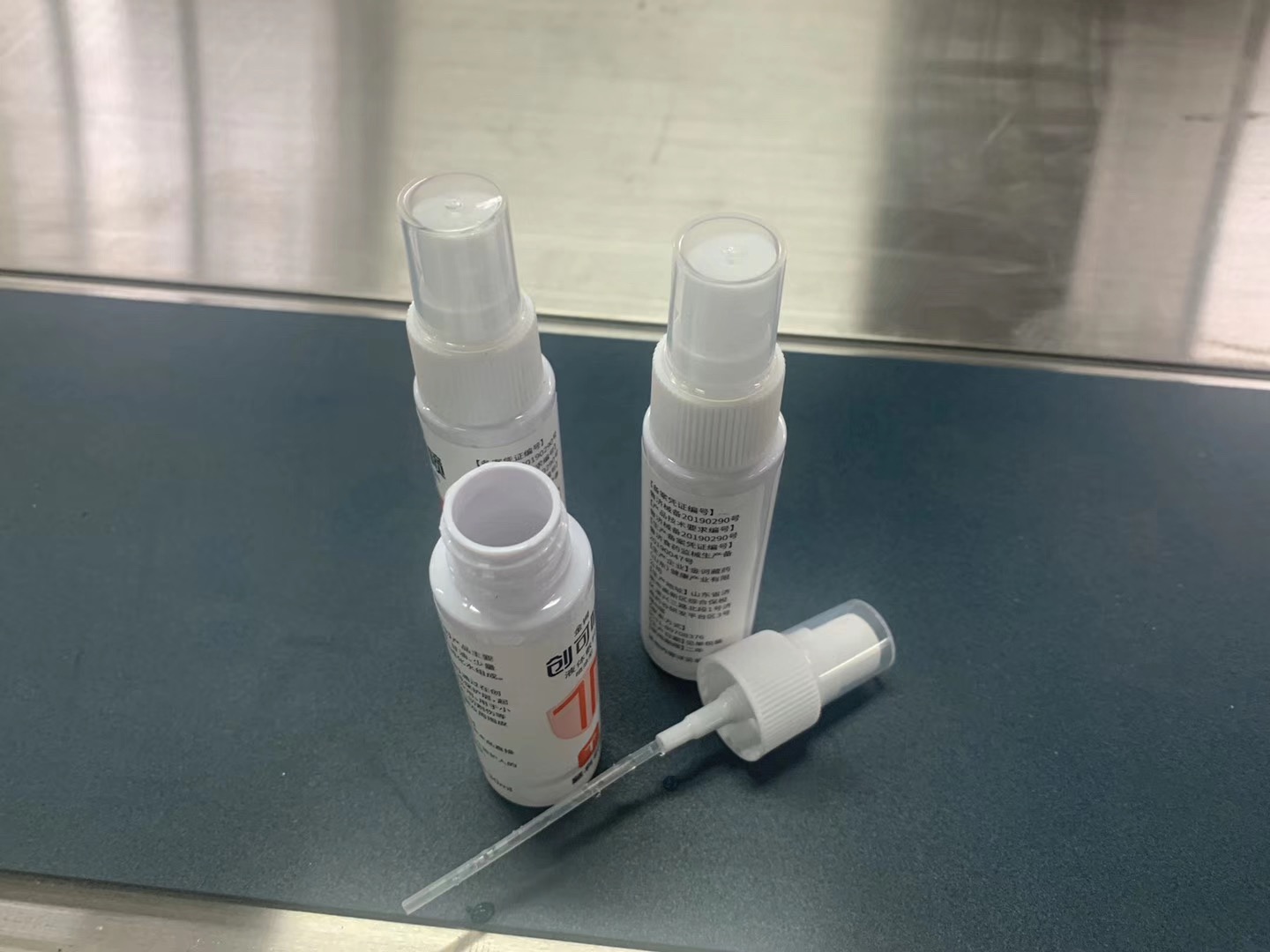 Alkol Dezenfektan Şişe Doldurma ve Kapatma Makinesi &Ouml;rneği