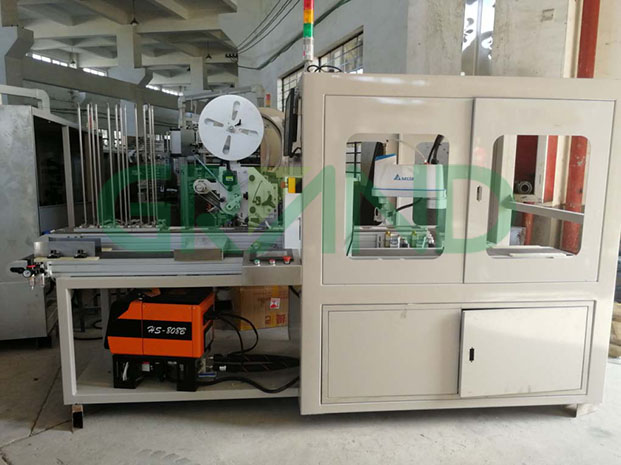 ıslak mendil katlama ve ambalaj makinesi