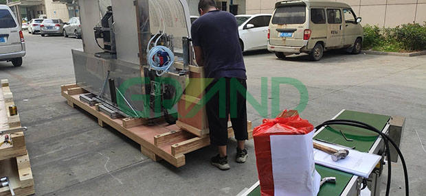 Alkol ped ıslak mendil paketleme makinesi paketi