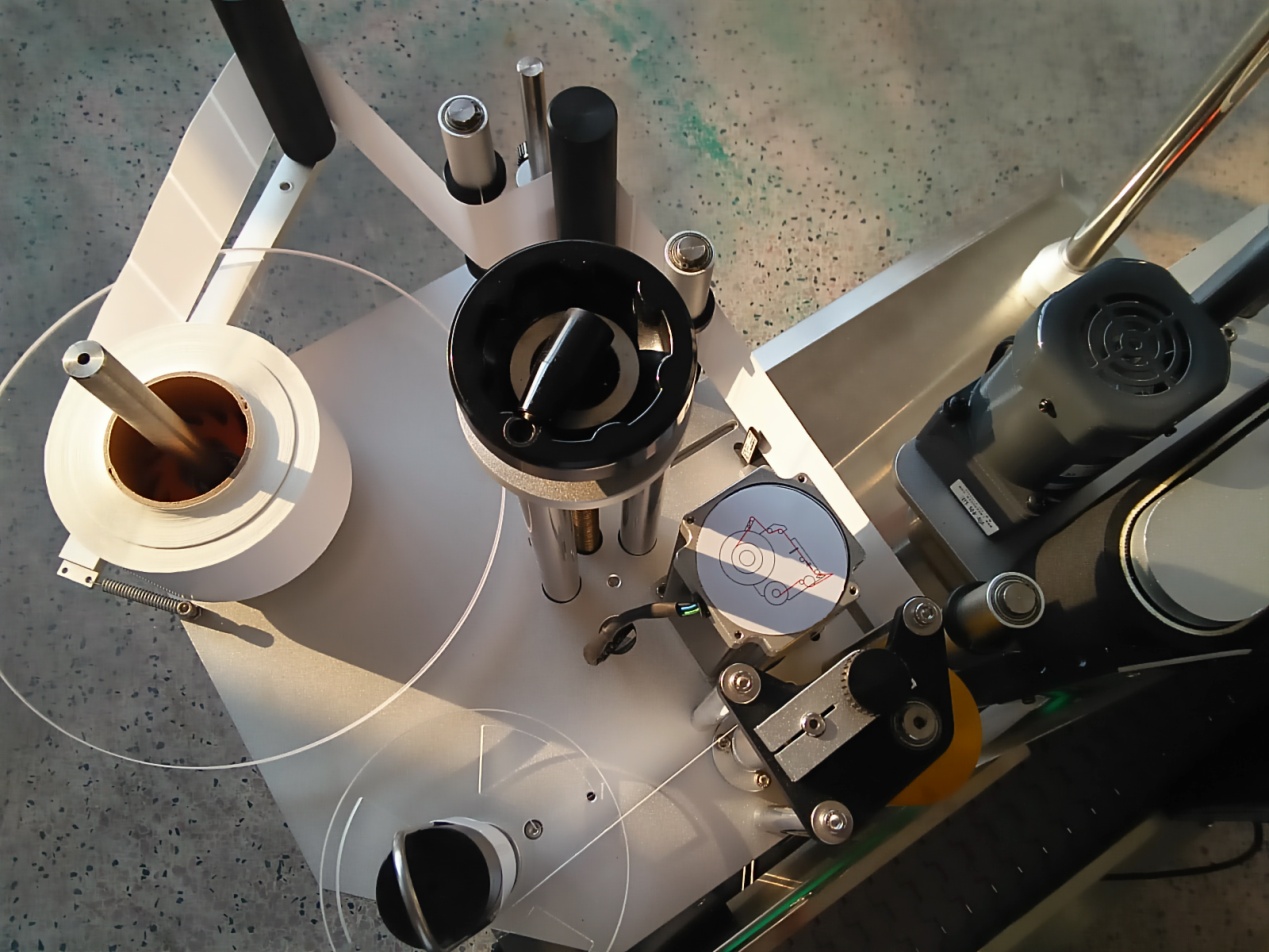 Alkol Dezenfektan Şişe Doldurma ve Capping Makinesi10